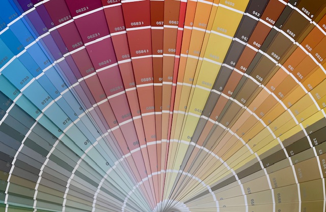 Farben und Bodenbeläge